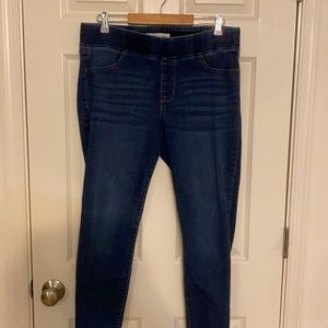 Old Navy Pull On Skinny Jeans 14